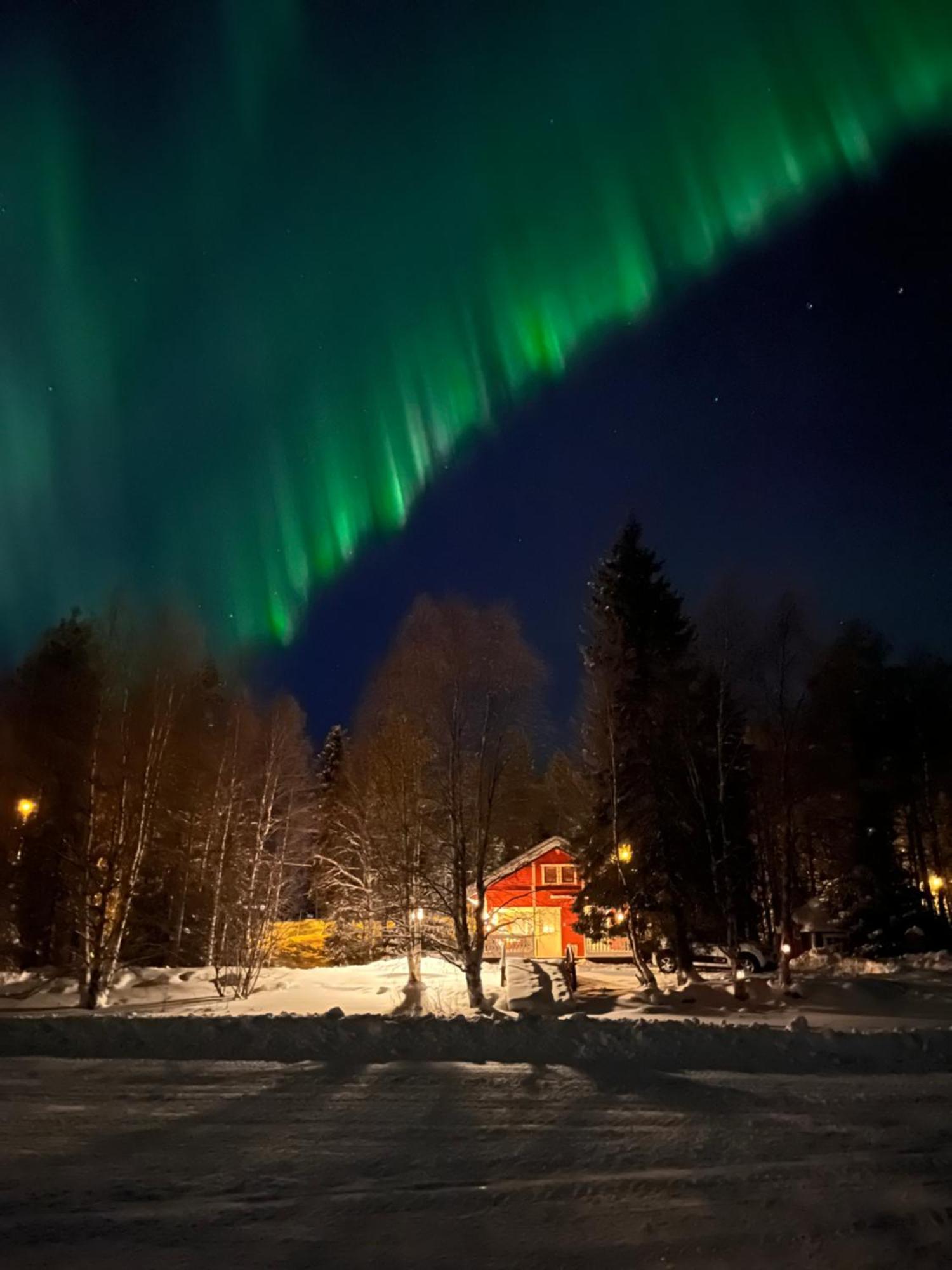 Ahosen Lomamoekit Villa Vikajärvi Kültér fotó