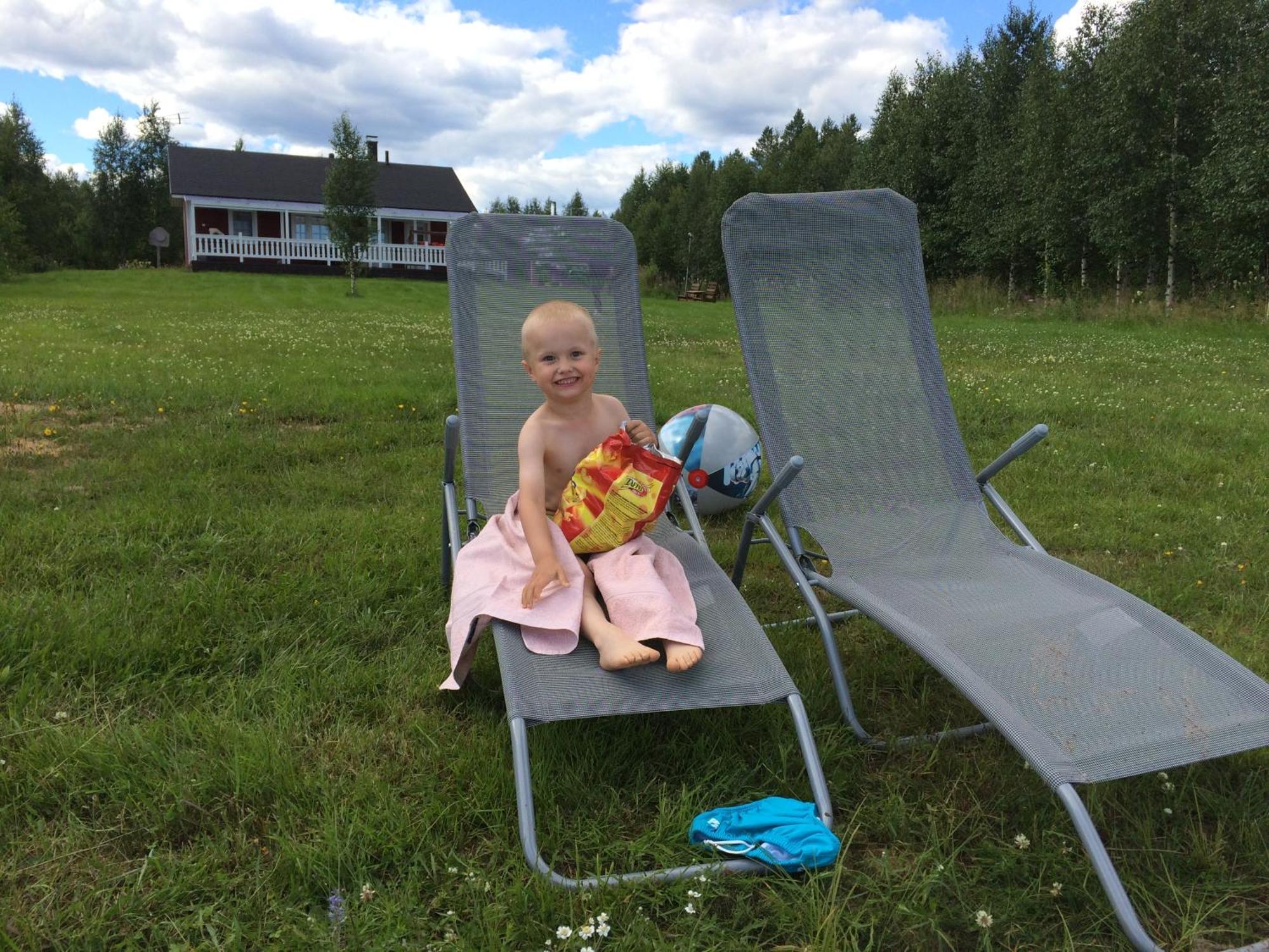Ahosen Lomamoekit Villa Vikajärvi Kültér fotó