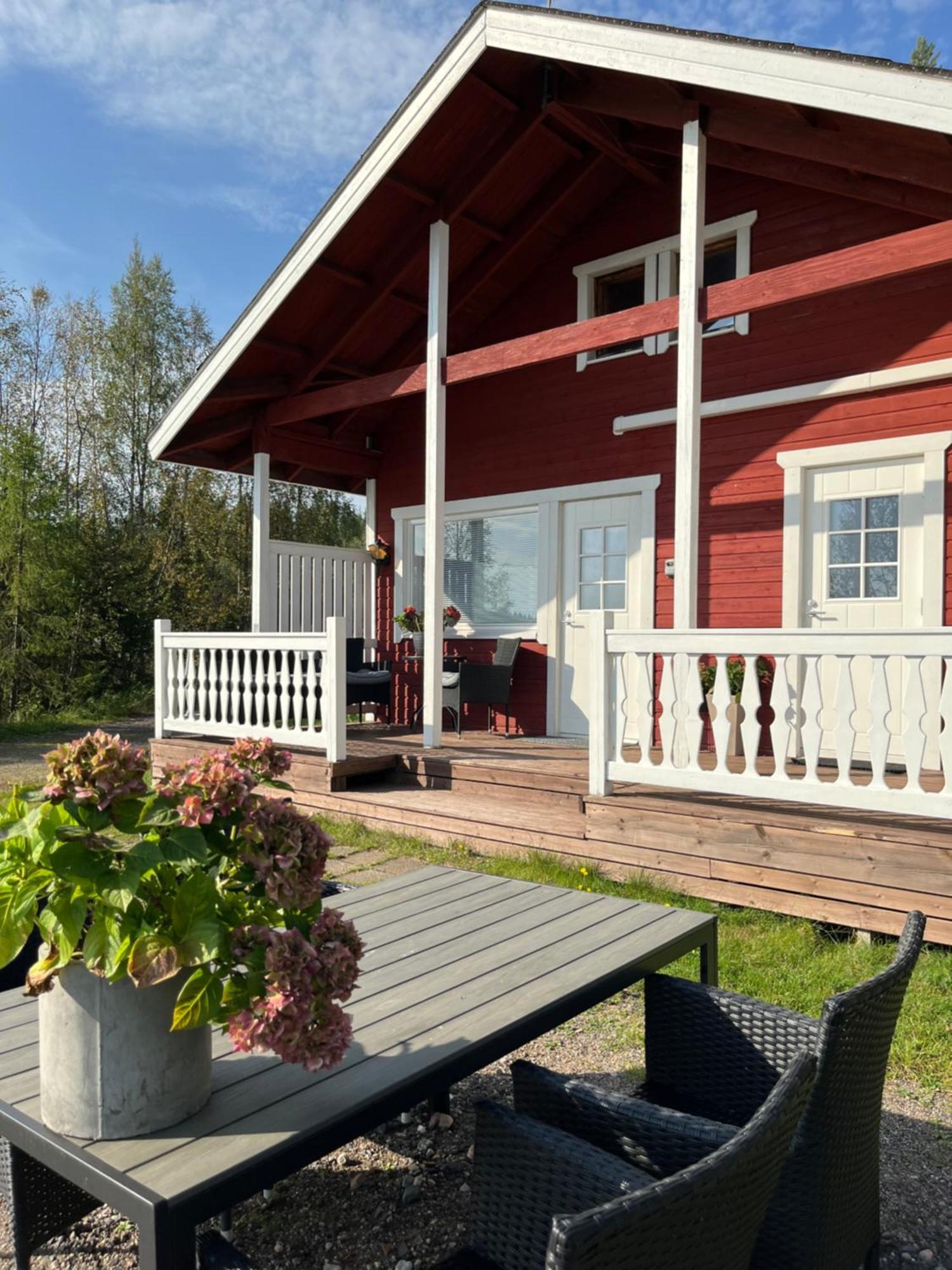 Ahosen Lomamoekit Villa Vikajärvi Kültér fotó