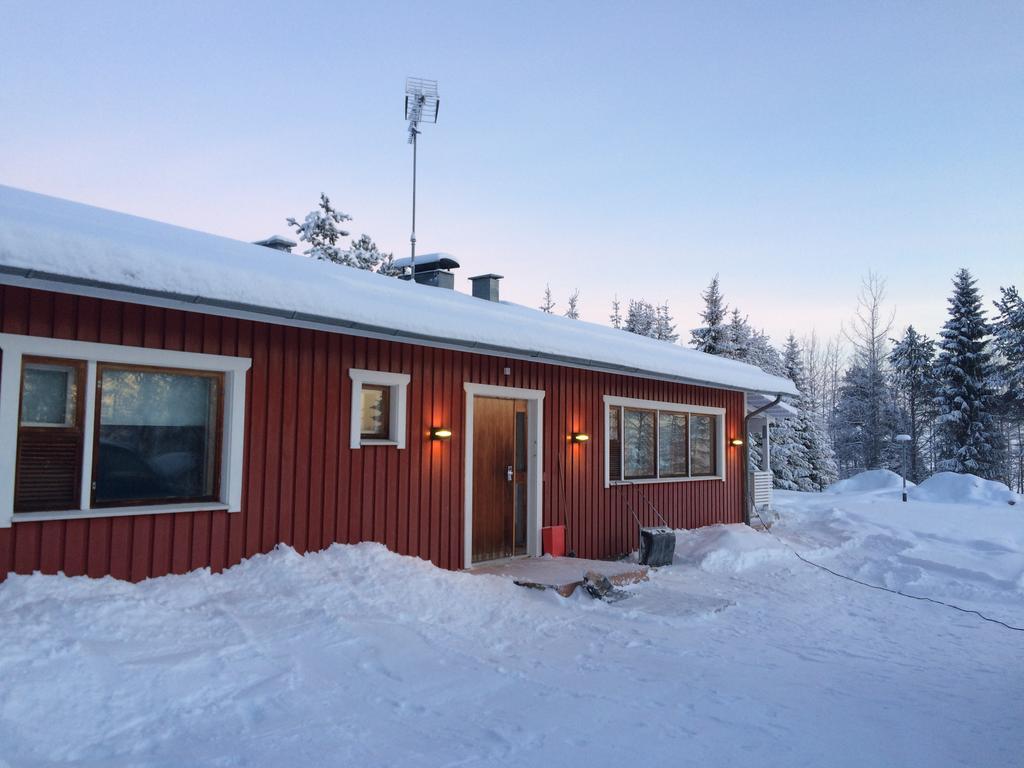 Ahosen Lomamoekit Villa Vikajärvi Kültér fotó