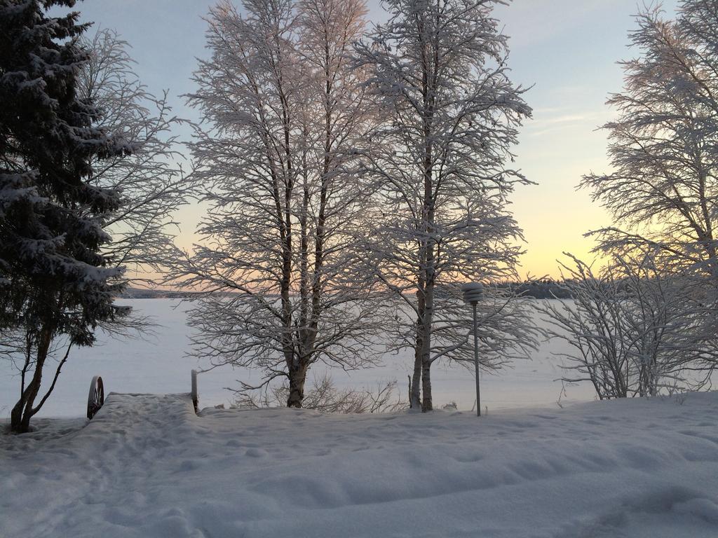 Ahosen Lomamoekit Villa Vikajärvi Kültér fotó